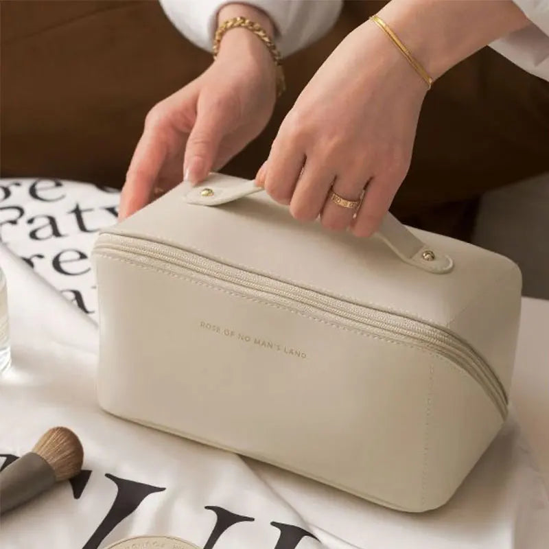 💄 Portable Makeup Bag 🔥 Large Capacity Waterproof Beauty & Skincare Organizer ⏳ Travel Clutch