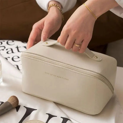 💄 Portable Makeup Bag 🔥 Large Capacity Waterproof Beauty & Skincare Organizer ⏳ Travel Clutch